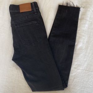 NWOT Madewell jeans / size 26 T / black